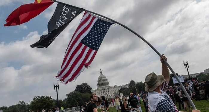 कैपिटल हिल हिंसा: एक साल में अमेरिकी पुलिस ने क्या-क्या सीखा?